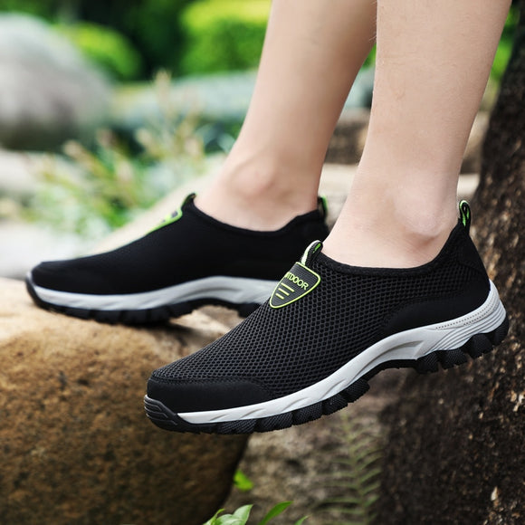 Summer Comfortable Slip-on Breathable Air Mesh Shoes for Men